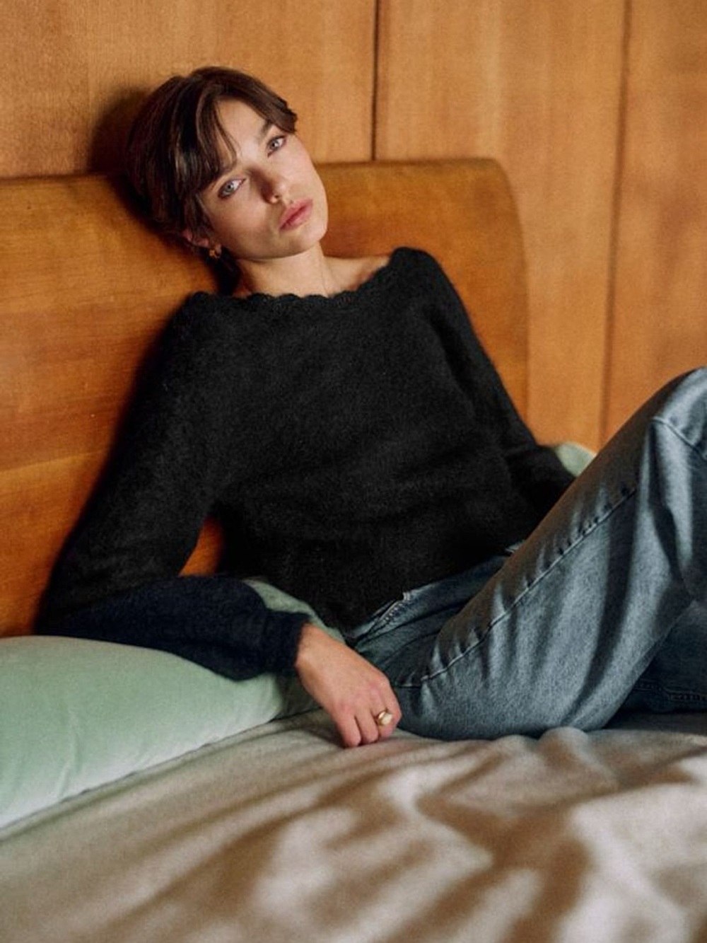 Sezane Marylis Jumper in Noir - Picture 2 of 5